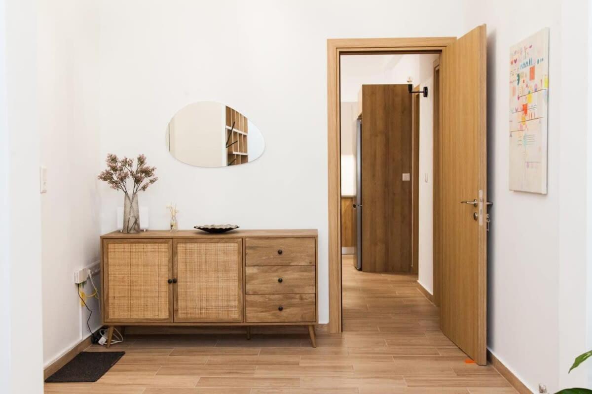 Beautiful New Apartment In Petralona 아테네 외부 사진
